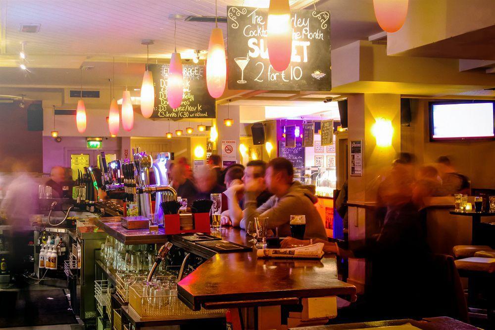 Abberley Court Hotel Tallaght Extérieur photo