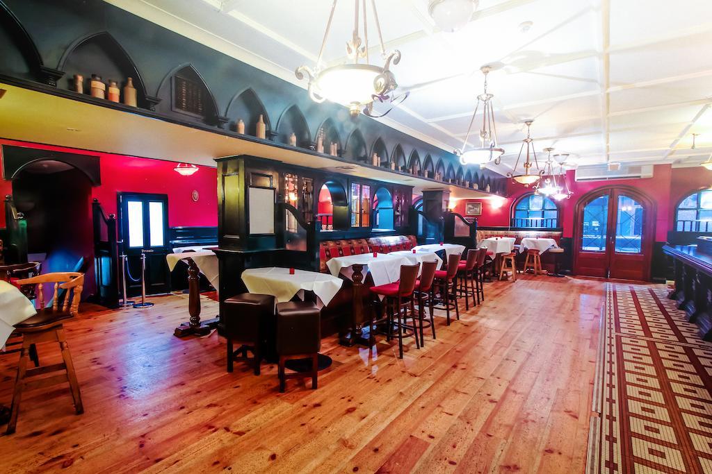 Abberley Court Hotel Tallaght Extérieur photo