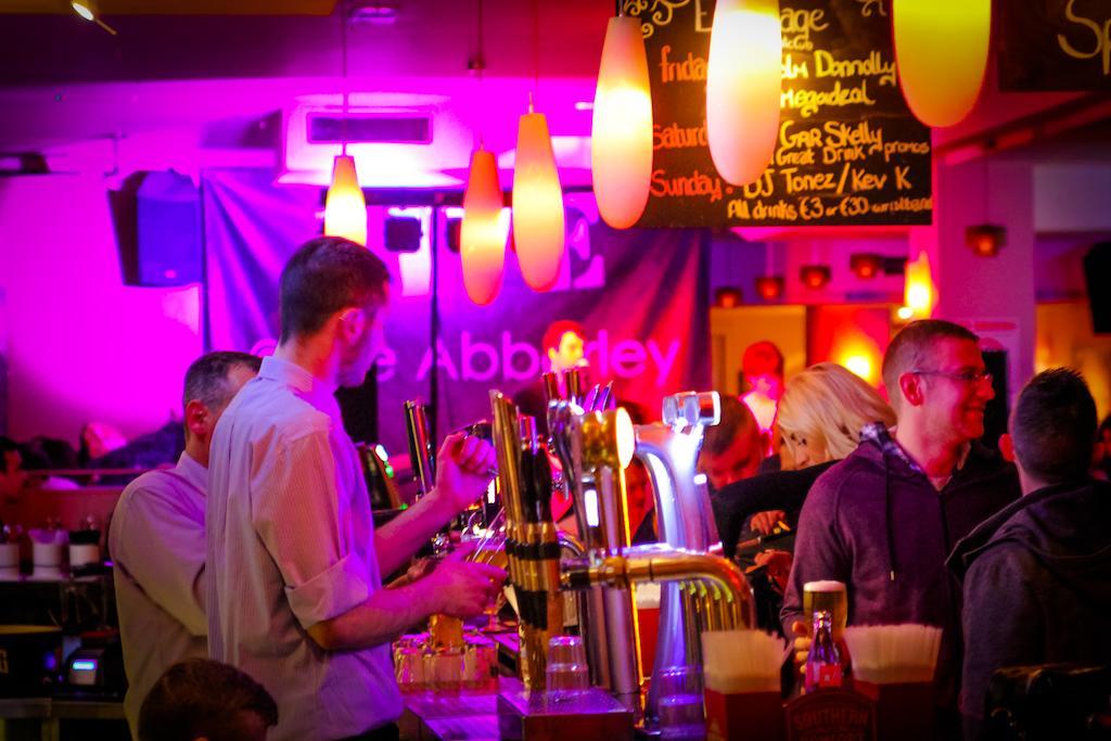 Abberley Court Hotel Tallaght Extérieur photo