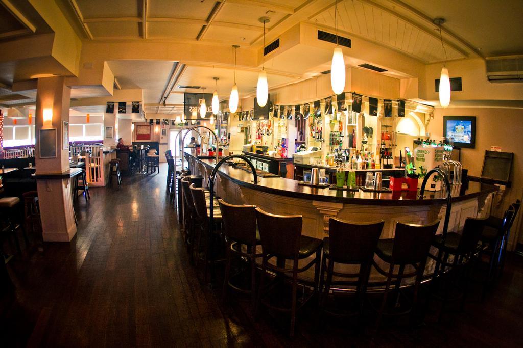 Abberley Court Hotel Tallaght Extérieur photo