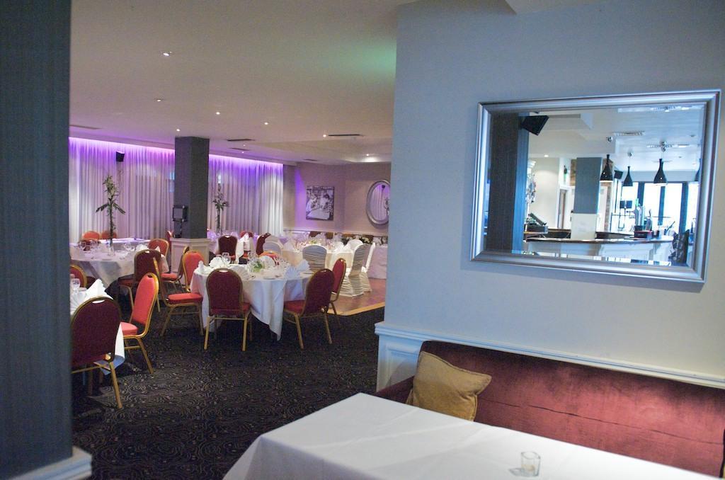 Abberley Court Hotel Tallaght Extérieur photo
