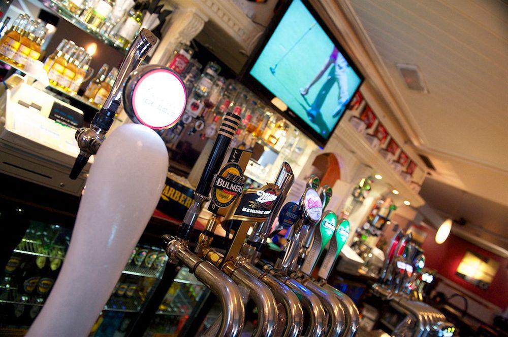 Abberley Court Hotel Tallaght Extérieur photo