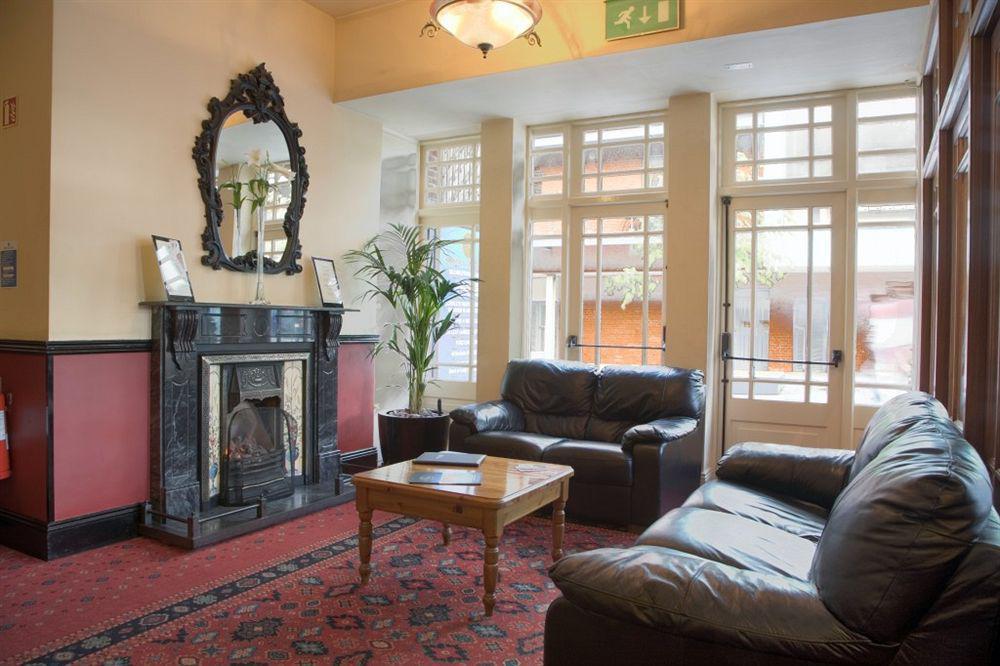 Abberley Court Hotel Tallaght Extérieur photo